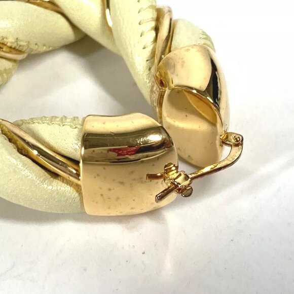 BOTTEGA VENETA Twisted Triangle Hoop Earrings Accessories Pierce - Picture 8 of 9